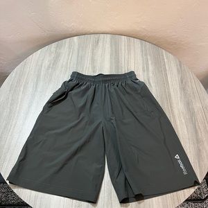 mens reebok performance shorts size small color gray